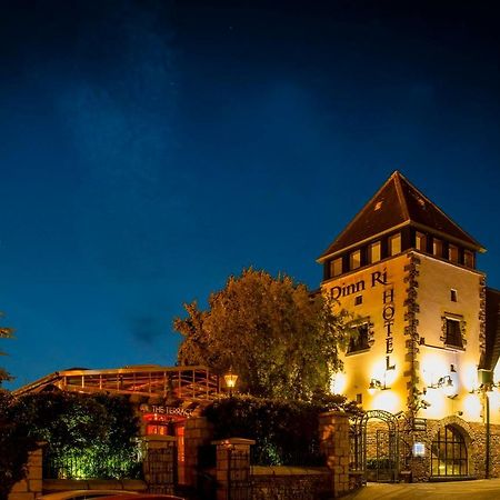 Dinn Ri Hotel كارلو المظهر الخارجي الصورة