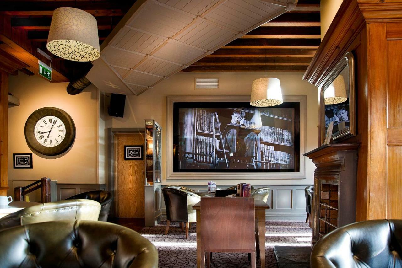 Dinn Ri Hotel كارلو المظهر الخارجي الصورة